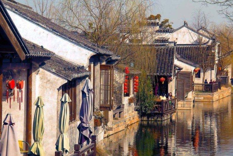 跳跃的木偶